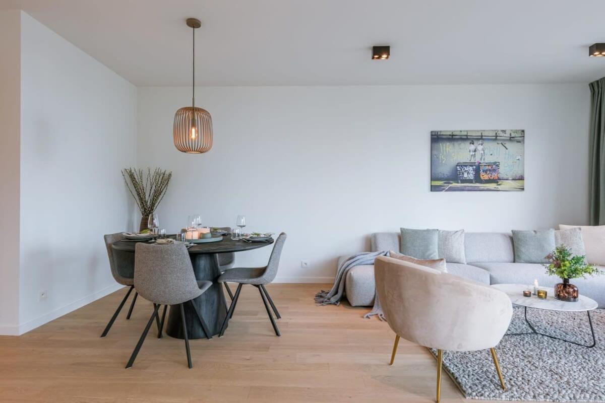 Huswell - Stylish 2 Bedroom With Terrace And Parking * Oostende