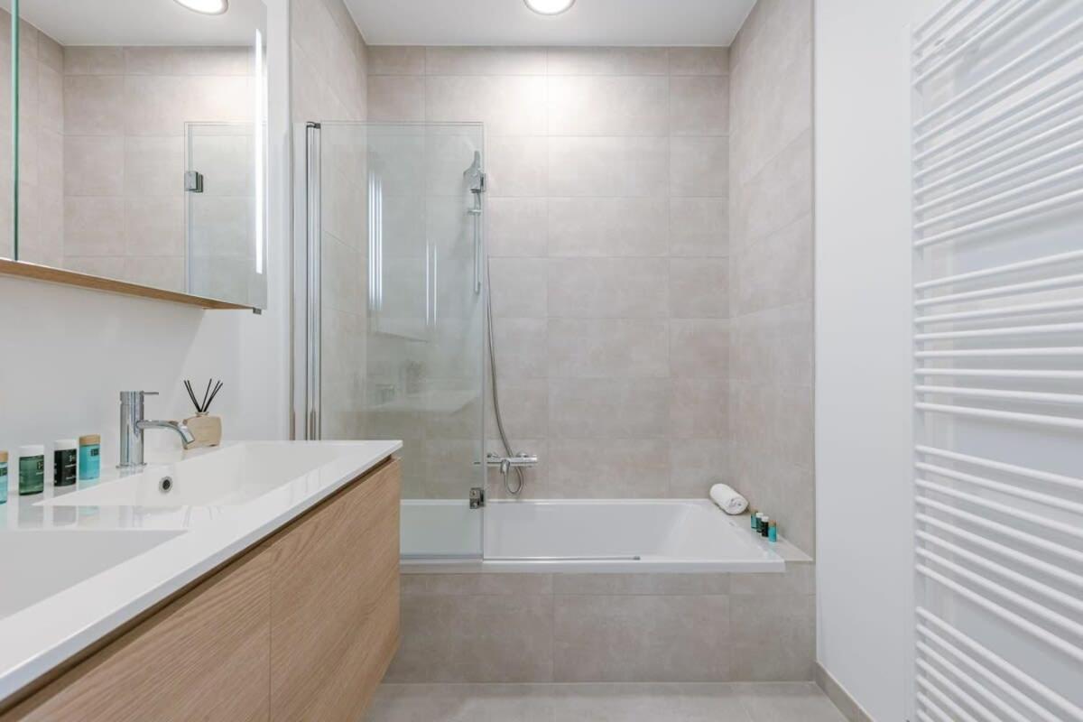 Huswell - Stylish 2 Bedroom With Terrace And Parking Appartement