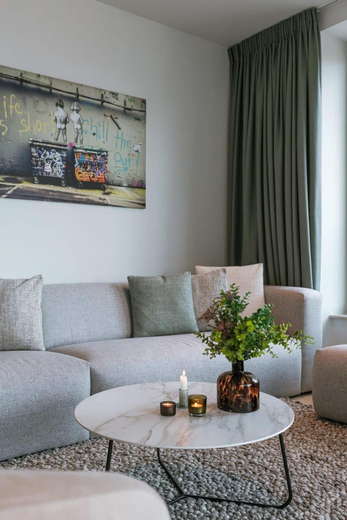 Huswell - Stylish 2 Bedroom With Terrace And Parking * Oostende
